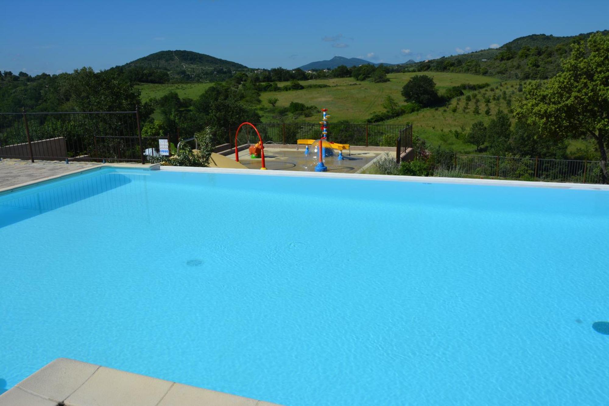 Domaine De Chadeyron Otel Lagorce  Dış mekan fotoğraf