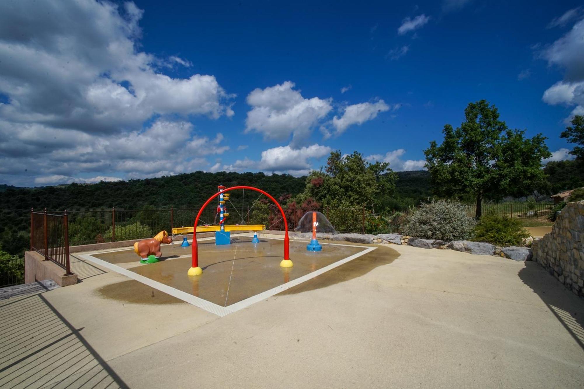 Domaine De Chadeyron Otel Lagorce  Dış mekan fotoğraf