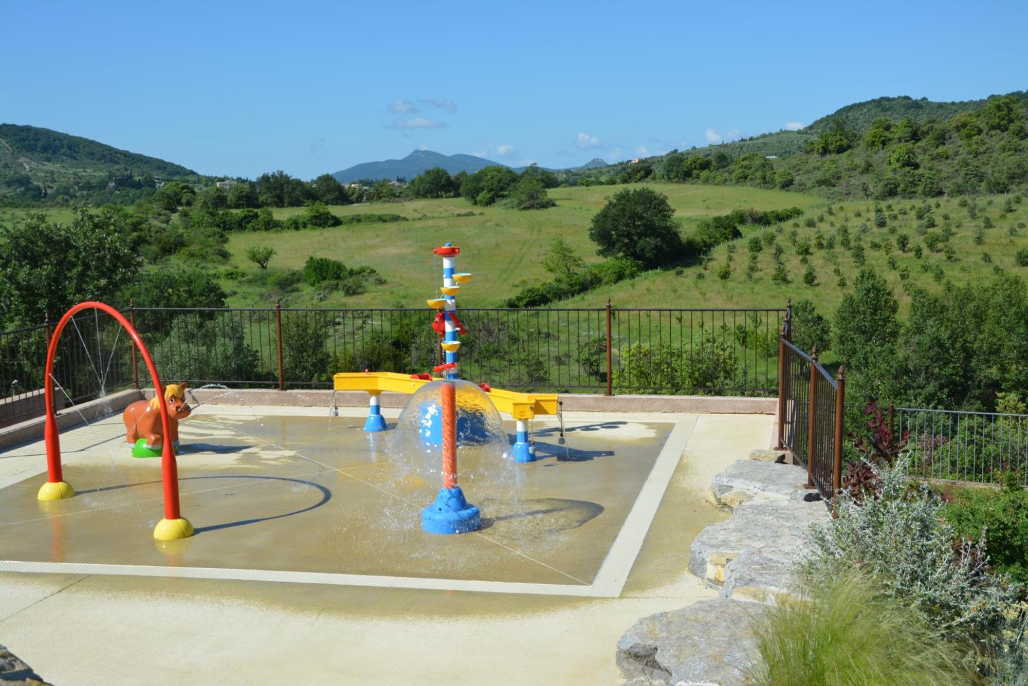 Domaine De Chadeyron Otel Lagorce  Dış mekan fotoğraf